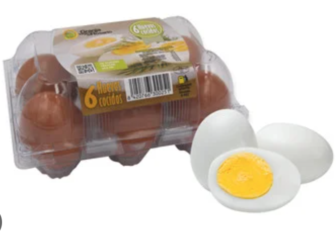 Salteado de verduras con huevos cocidos y crema de calabaza en conserva.